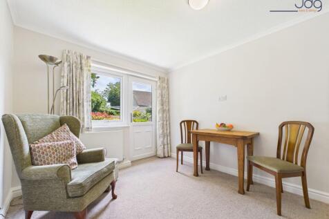 Second Double Bedroom with outdoor access