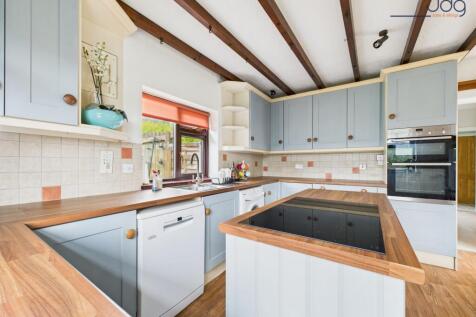 Shaker-style Kitchen