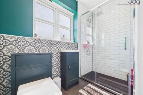 En-Suite Shower