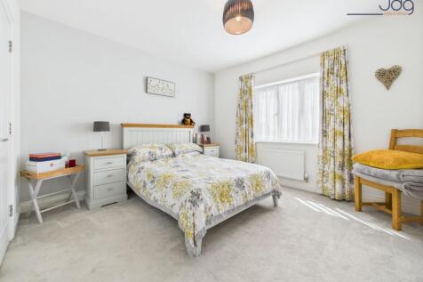 Double Bedroom 1 with built in wardrobes and ensuite