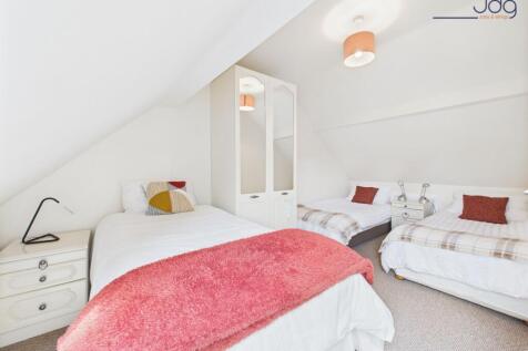 Double Bedroom 3