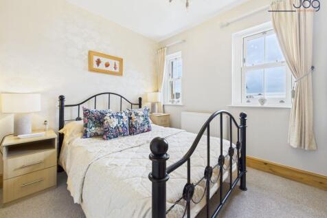 Double Bedroom 2