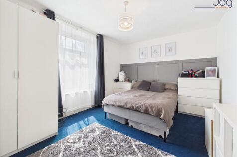Double Bedroom 1