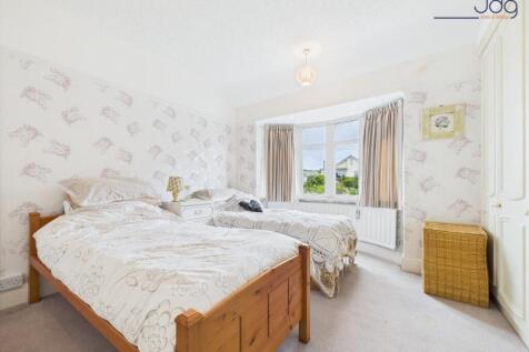 Double Bedroom 1