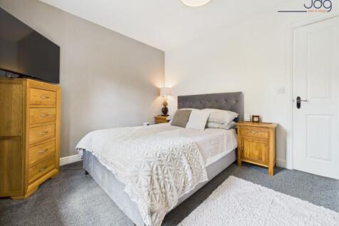 Double Bedroom 1