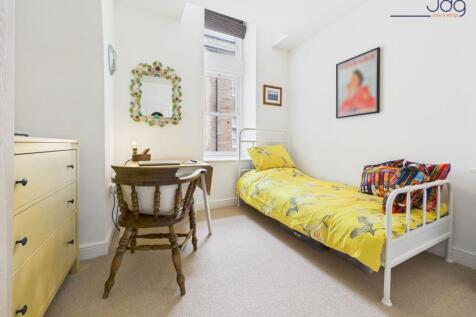 Single Bedroom