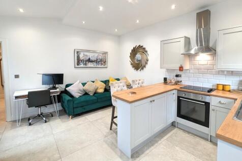 Open-plan Kitchen Diner