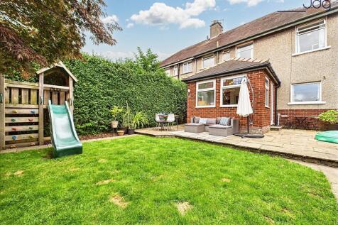 Rear Garden with Flagged Seating Area