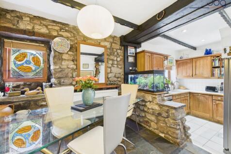 Dining Area &amp; Kitchen
