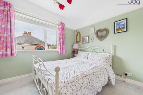 Double Bedroom 2