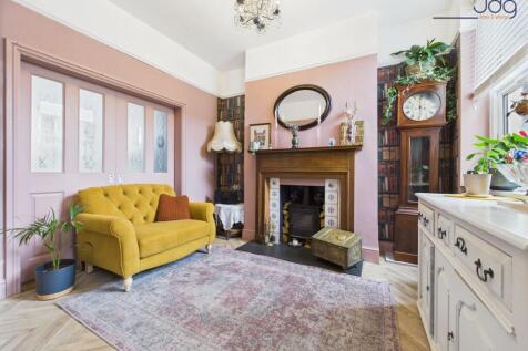 Dining Room with sliding doors to the Lounge