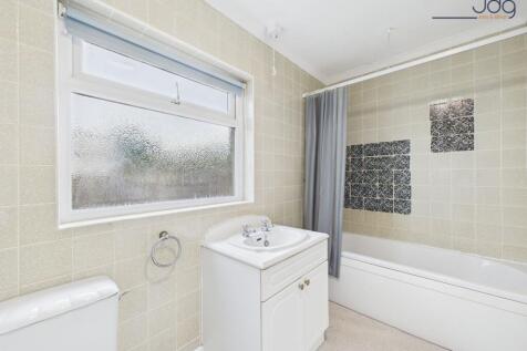Modern 3 Piece Bathroom