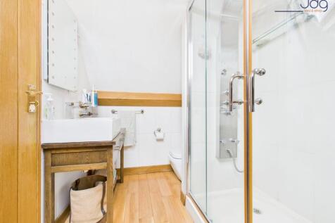 En-Suite Shower