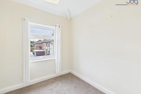 Third Bedroom / Study