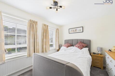 Double Bedroom 1