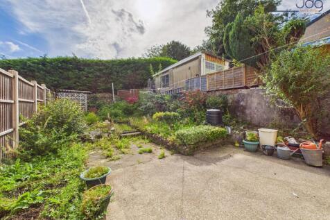 Spacious Garden