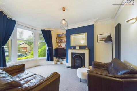 The bay fronted lounge