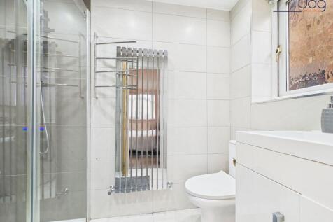 En-Suite Shower