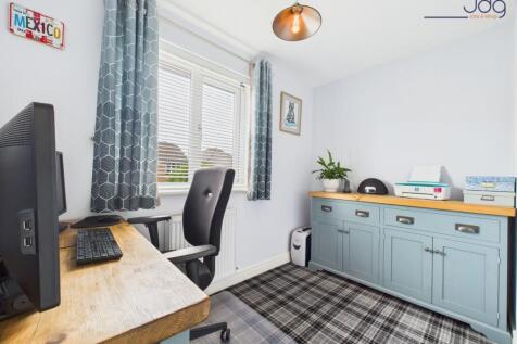 Single Bedroom / Office