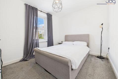 Double Bedroom 1