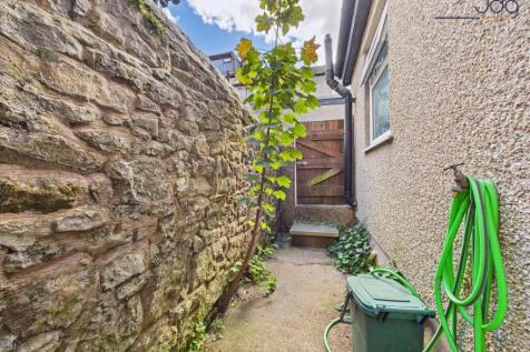 Small West facing yard