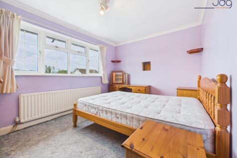 Double Bedroom 4