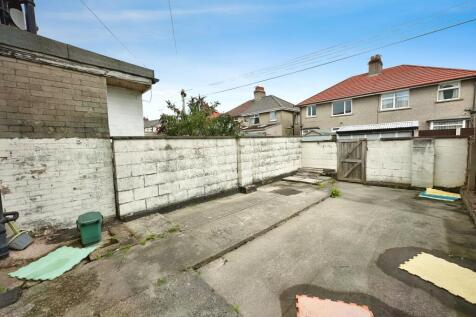 Large Yard at the Rear