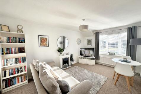 Generous Living Space