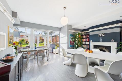 Open Plan Living and Dining