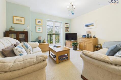 Open Plan Kitchen Diner and Living