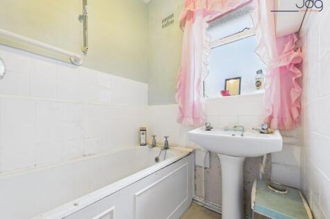 Bathroom with Separate WC