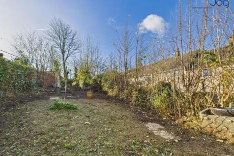 Large South Facing Garden