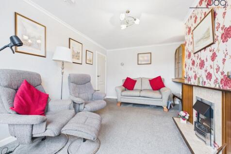 Cosy Lounge with gas fire