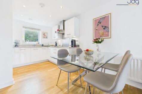 Open Plan Dining &amp; Kitchen