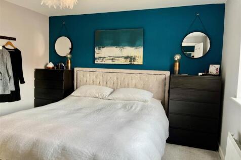 Bedroom 1 II.jpg