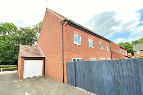 Garage/Parking