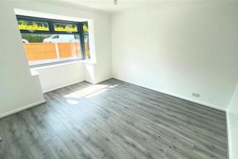 Bedroom 1/Dining