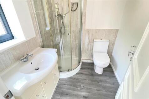 En-Suite Ground