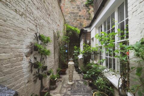 Property Image 8