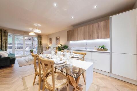 Kitchen, Dining Area