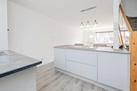 Open Plan Kitchen / Living