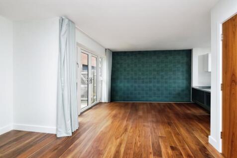 Open Kitchen / Living Room