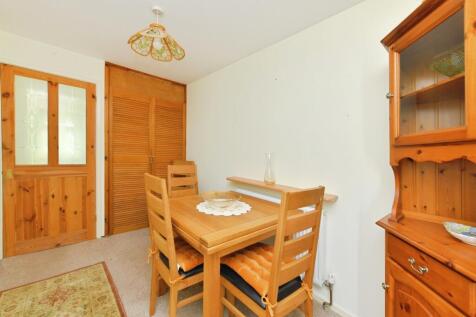 Bedroom 2/Dining Room