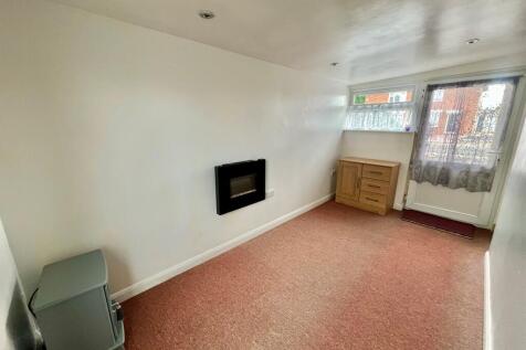 Dining Room/Utility