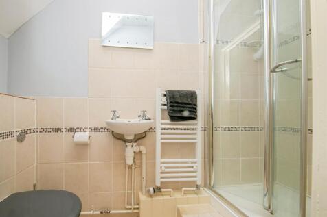 Cloakroom / Shower Room