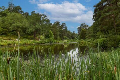 LeonardsLee Lakes &amp; Gardens