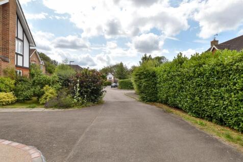 Driveway/Parking