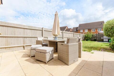 Patio / Decking