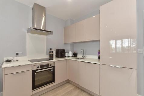 Lounge/Kitchen