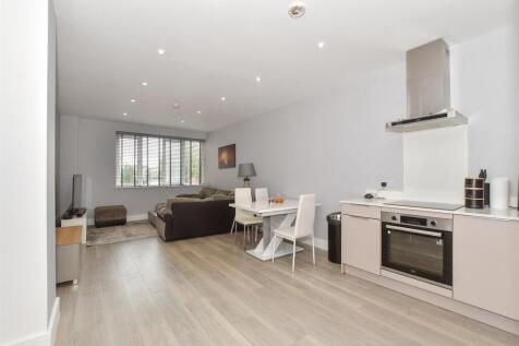Lounge/Kitchen